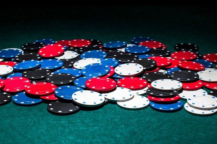 Antarmuka Auto Roulette mantapbet menampilkan roda roulette dan area taruhan